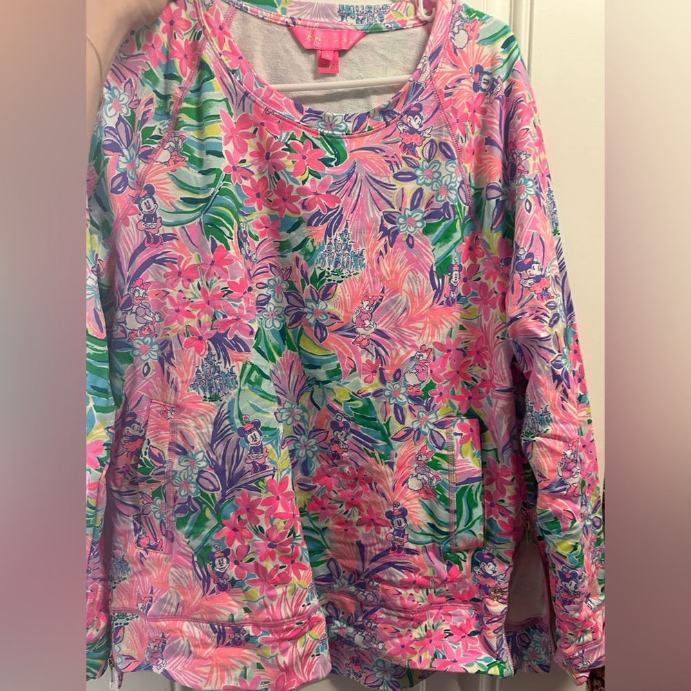Disney Lilly Pulitzer Dreamin Minnie beach combover NWOT - Picture 2 of 2